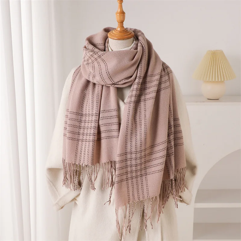 Woven Scarf Blanket - وشاح شتوي دافئ مزين بالشرابات للنساء،